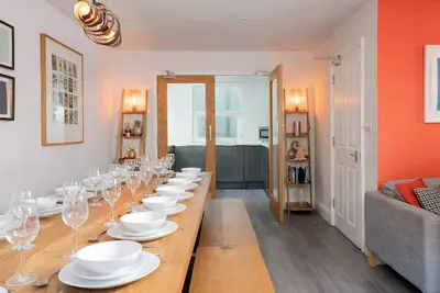 Image de i360 Pad - by Brighton Holiday Lets