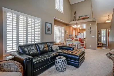 Image de Mountain Oaks Retreat | Ac | Spacious Flagstaff Townhome | Golf & Trails Nearby