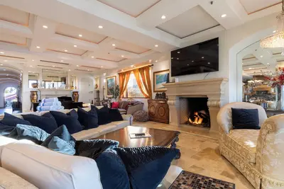 Image de Oceanview Blufftop Luxury Stay | Walk to Ole Hanson & Casino Wedding Venues