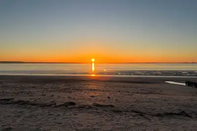 Image de Studio moderne avec vue mer