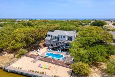 Image de Soundfront oasis in the heart of Duck Nc! Spectacular sunsets!