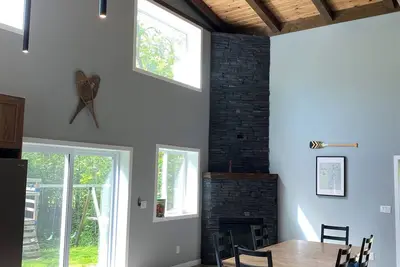 Image de Perfect for sand beach vacations and ice fishing adventures on Lake Winnipeg