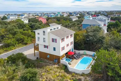 Image de Fun, family-friendly oceanside home in Corolla Nc!