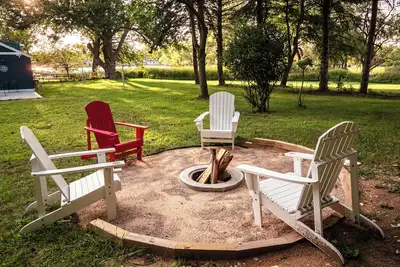 Image de Charming 2-bedroom cottage with WiFi, Ac in Spring Lake