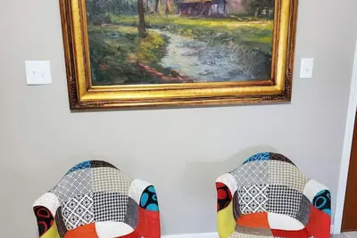 Walkable Cozy Downtown Studio  (Free Bikes to use)