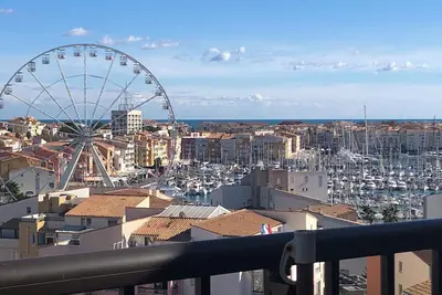 Image de Appartement charmant vue pano mer/port Centre Port Cap d'Agde parking privé