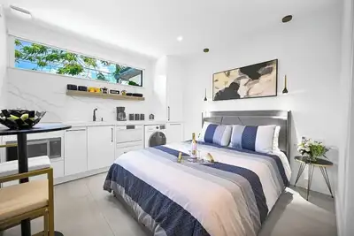 Image de Stylish Oasis in Design District, Near Wynwood