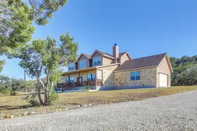 Image de Scenic Views, Fire Pit: Texas Hill Country Getaway