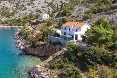 Sunny Beachfront Jablanac Apartments - Three Bedroom Apartment