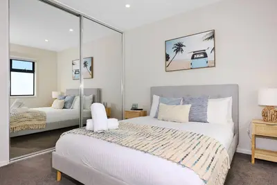 Image de Charming Rosebud Retreat with Alfresco Garden