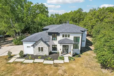 Image de Spacious 5 Bedroom House 25 min from Dallas - Modern & Huge