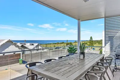 Image de Bombora Beach House at Caves Beach Villas