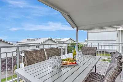 Image de Bay Breeze at Caves Beach Villas