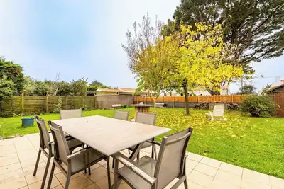 Image de Maison de vacances 'Ker Pathabac' avec terrasse privée, jardin privé et Wi-Fi