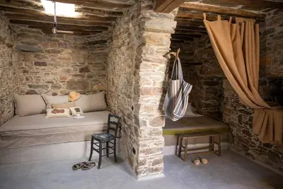 Image de Appartement 'Onos Eco Living Tinos' avec vue sur la montagne, Wi-Fi et climatisation