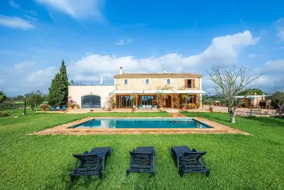 Image de Villa 'Son Fred Campos' avec vue sur les montagnes, piscine privée et Wi-Fi