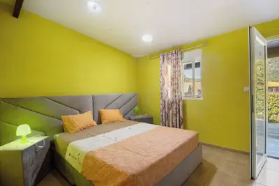 Image de Chambre 'Quarto 8 - Gojim Casa Rural' avec vue montagne, piscine partagée et Wi-Fi