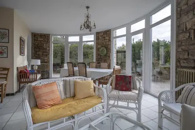 Image de Villa 'Magnifique Plage À 20m' avec vue sur la mer, terrasse privée et Wi-Fi