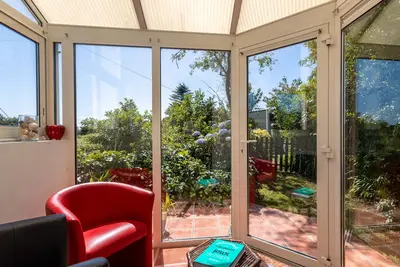 Image de Maison de vacances 'Gite La Lande Cote De Granit' avec terrasse privée, jardin privé et Wi-Fi