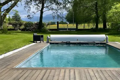 Image de Villa 'De La Douloustre' avec vue sur les montagnes, Wi-Fi et climatisation