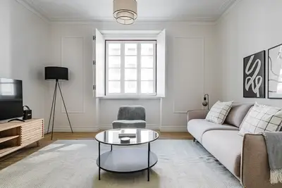 Image de Blueground | Avenidas Novas, kitchen, washer, a/c