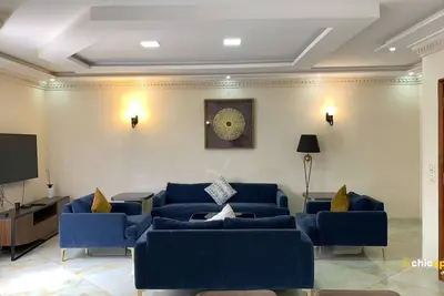 Premium apart with nice pool and gym