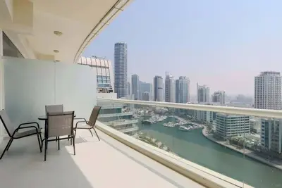 Image de Livbnb - Waterfront Marina facing 2br in Dorra Bay