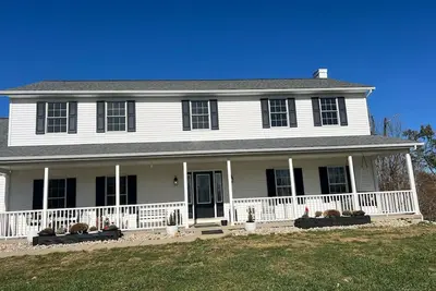Image de Spacious 5-bedroom country home in serene Williamstown near the Ark and lake