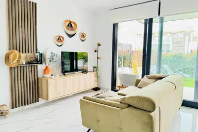 Image de Appartement avec grande terrasse à Punta Prima, Appartement avec grande terrasse privative à Punta P