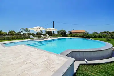 Image de Villetta Bianca - Trois Chambres Villa, Couchages 8