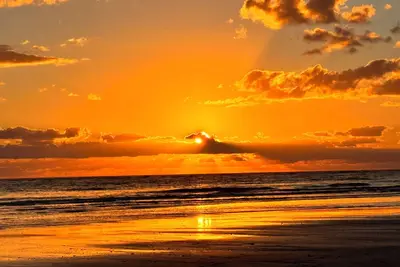 Image de 3-bedroom house in delightful Freeport with WiFi, Ac