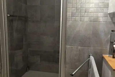 Image de Cozy modern top floor apartment near Phantasialand, Cologne & Erftstadt