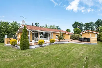 Image de Belle maison à Juelsminde avec sauna