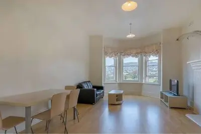 Image de An ultra-convenient 2 bed 2 bath unit near Cbd with River Derwent&mountain views