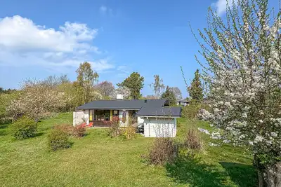 Image de Belle maison de 2 chambres à Fårevejle