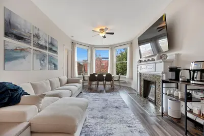 Image de Spacious 4-bedroom condo in wonderful Chicago with WiFi, Ac