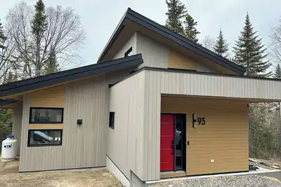 Image de Chalet 2024 situé dans le domaine du fief entre Baie St Paul et le Massif