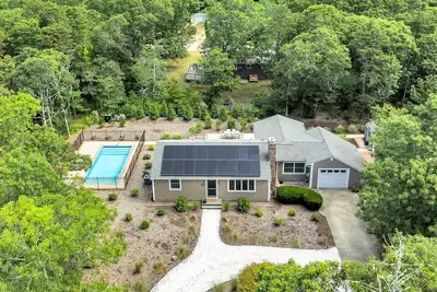 Image de The Salt Pond House - Your Pool Escape By The National Seashore Rpam105