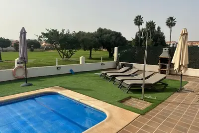 Image de Frontline villa with private pool on La Estancia, Calle Lago Mayor
