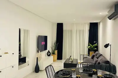 Image de Prestigia. Spacieux et Lumineux Rez de Jardin avec Piscine espace vert et Golf