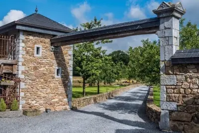 Image de loft avec jacuzzi et sauna infra rouge dans les Ardennes belges