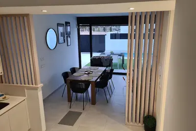 Image de Stylish, modern villa with private pool, within walking distance of the beach