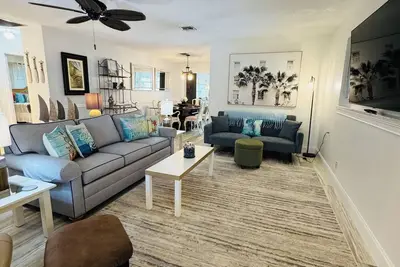 Image de Dream no more, you are here. Welcome to your very own Paradise.