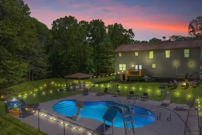 Image de Family Retreat w/ Pool & Views!