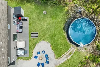 Image de Charming Home with Hot Tub, Pool, & Outdoor Fun!