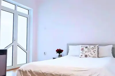 Image de Where Wi-Fi Speed Beats the Rent, With monthly discounts. \n\n