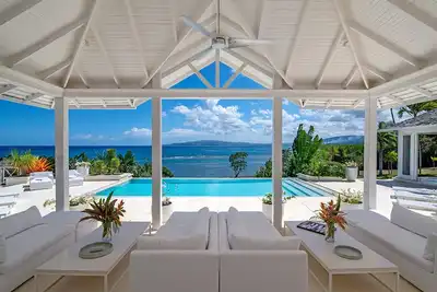 Image de 5br Contemporary & Sophisticated Resort Oceanfront Villa Beach Pickleball Gym