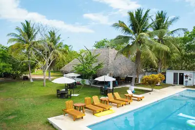 Image de Playa Bambú - Entire house for 16-32 people with pool near the sea.