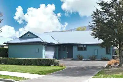 Image de Hanmer Springs 3 Bedroom for Family and Pets + Garage Space.