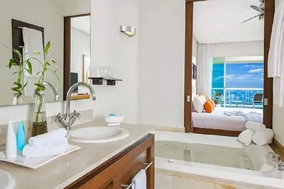 Image de Mexico Open Vidanta Vallarta Resort: Grand Mayan 2-Br Suite, Private Plunge Pool